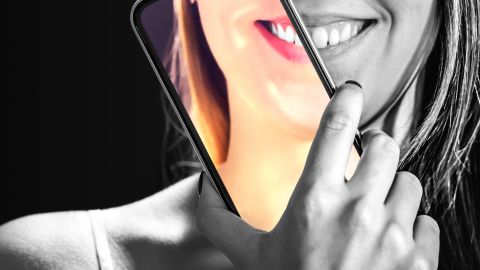 Photo,Edit,With,Phone,Filter.,Natural,Reality,Vs,Fake,Social
