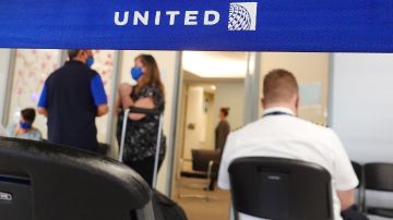 united-airlines-vacuna
