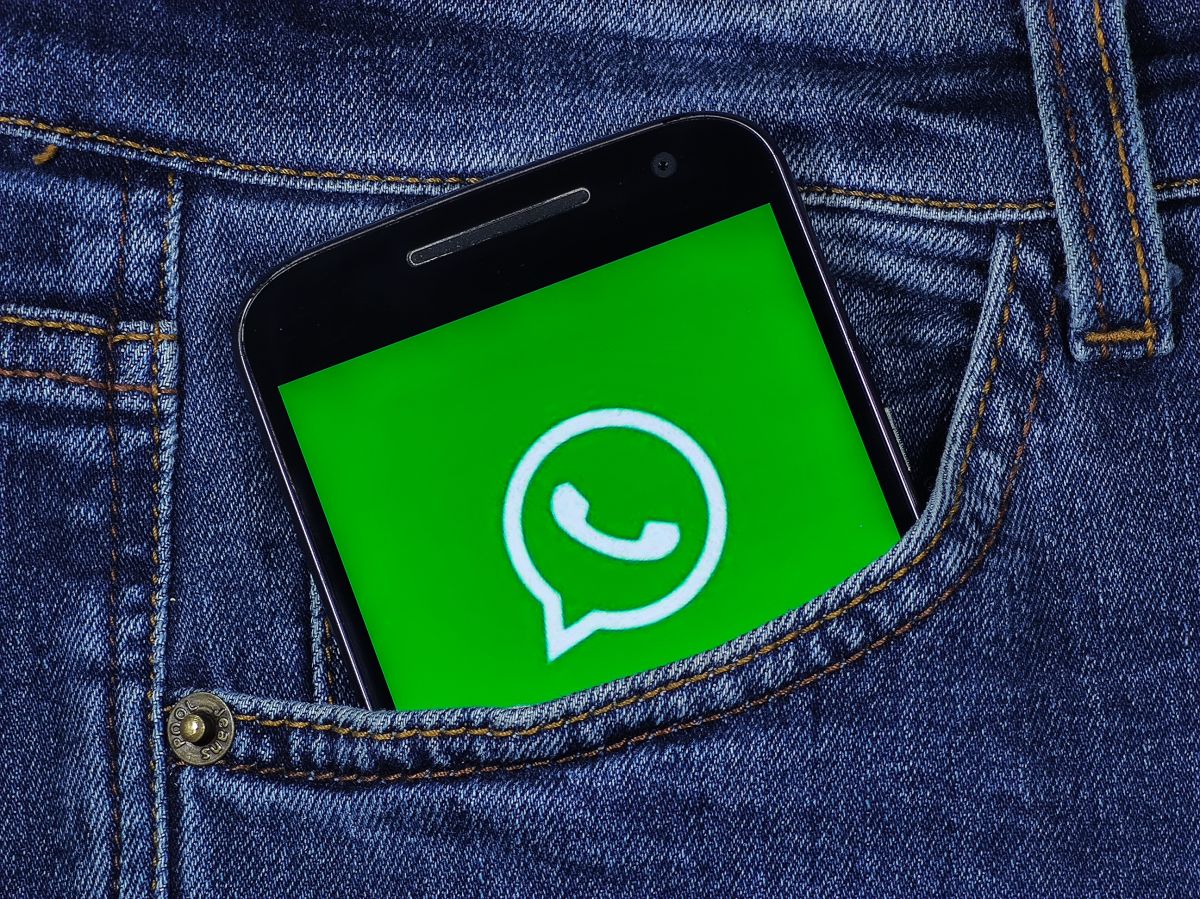 WhatsApp works in function to transcribe voice messages