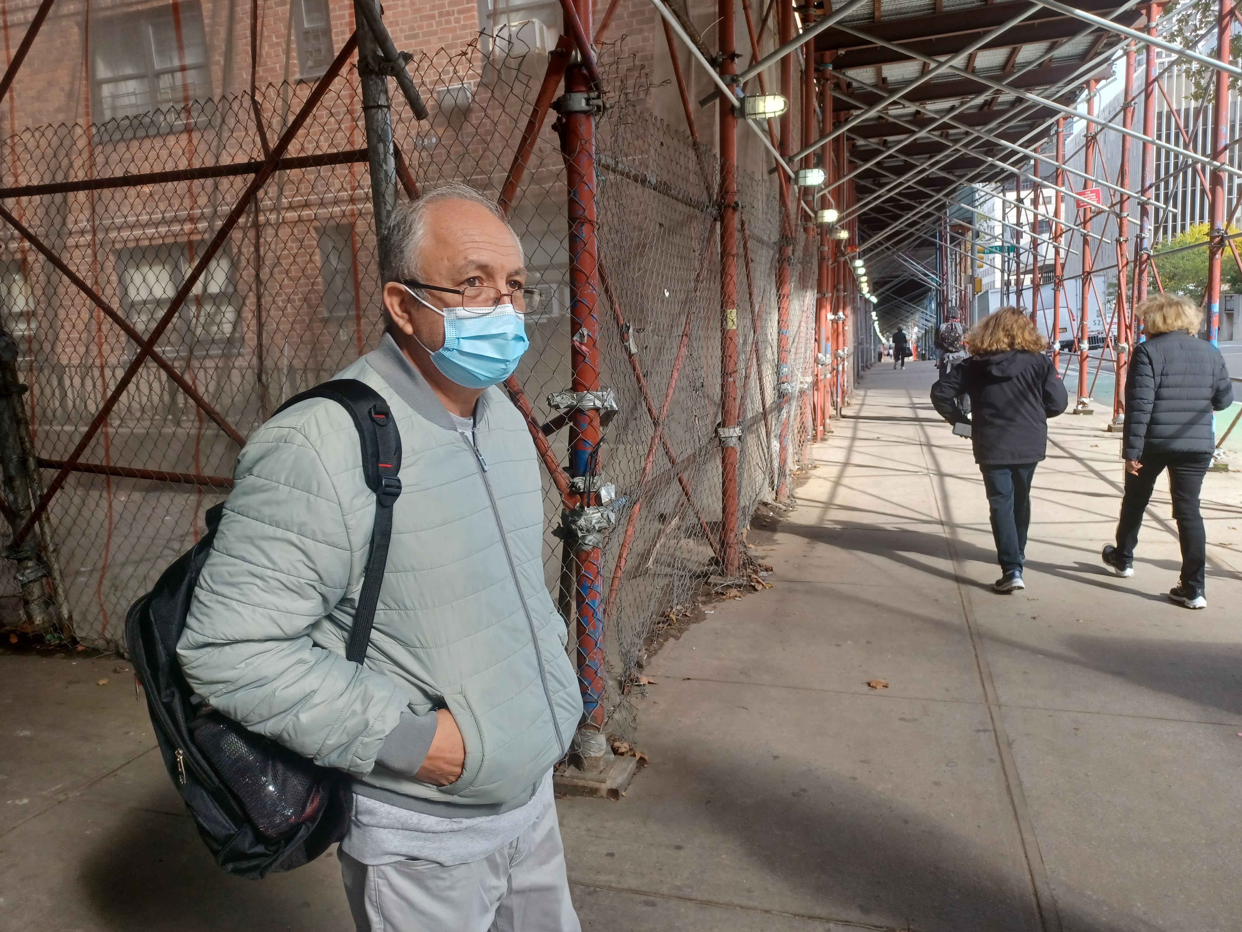 La Ciudad invertirá $100 millones para mejorar fachadas y retirar andamios de complejos de vivienda de NYCHA