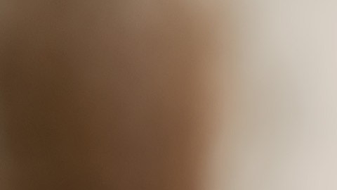 El actor y comediante mexicano protagonizará el primer show bilingüe de la plataforma.