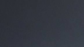 La congresista Alexandria Ocasio-Cortez acompañó este jueves al alcalde De Blasio en su rueda de prensa, para presentar el nuevo plan contra el cambio climático.