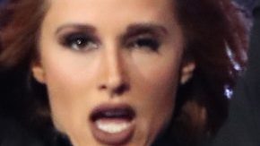 Britney Spears hace revelador baile en Instagram y algunos fans se preocupan.