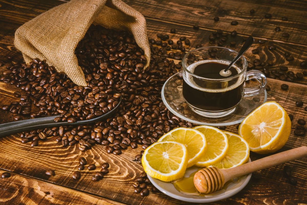 For coffee lovers: how to reduce bitterness, without the use of sweeteners or sugar