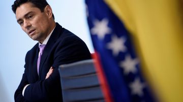 Oposición venezolana se reune con senadores estadounidenses para tratar el tema de la crisis en Venezuela.