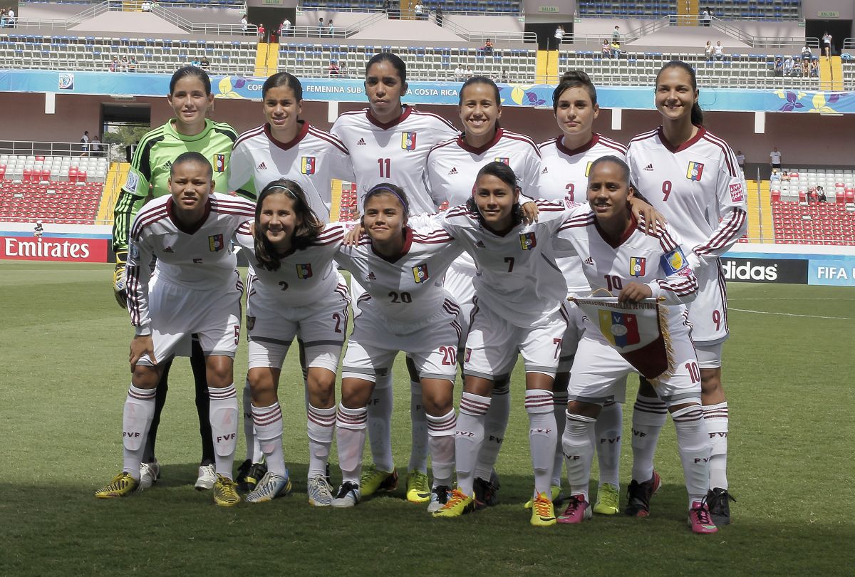 Zseremeta dirigió durante nueve años a diversas selecciones femeninas de Venezuela.