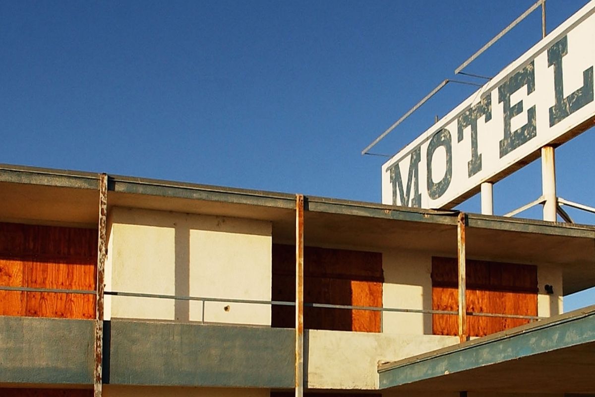 Los moteles suelen ser sitios de estadía corta.