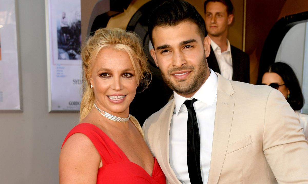 Britney Spears reveals who is designing her wedding dress for her wedding to Sam Asghari