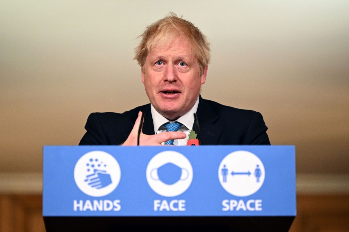 Boris Johnson, el primer ministro británico, ha sido criticado en varias ocasiones por su gestión de la pandemia en general.