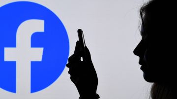 Facebook implementará acciones de control para ciudar de los niños y adolescentes.