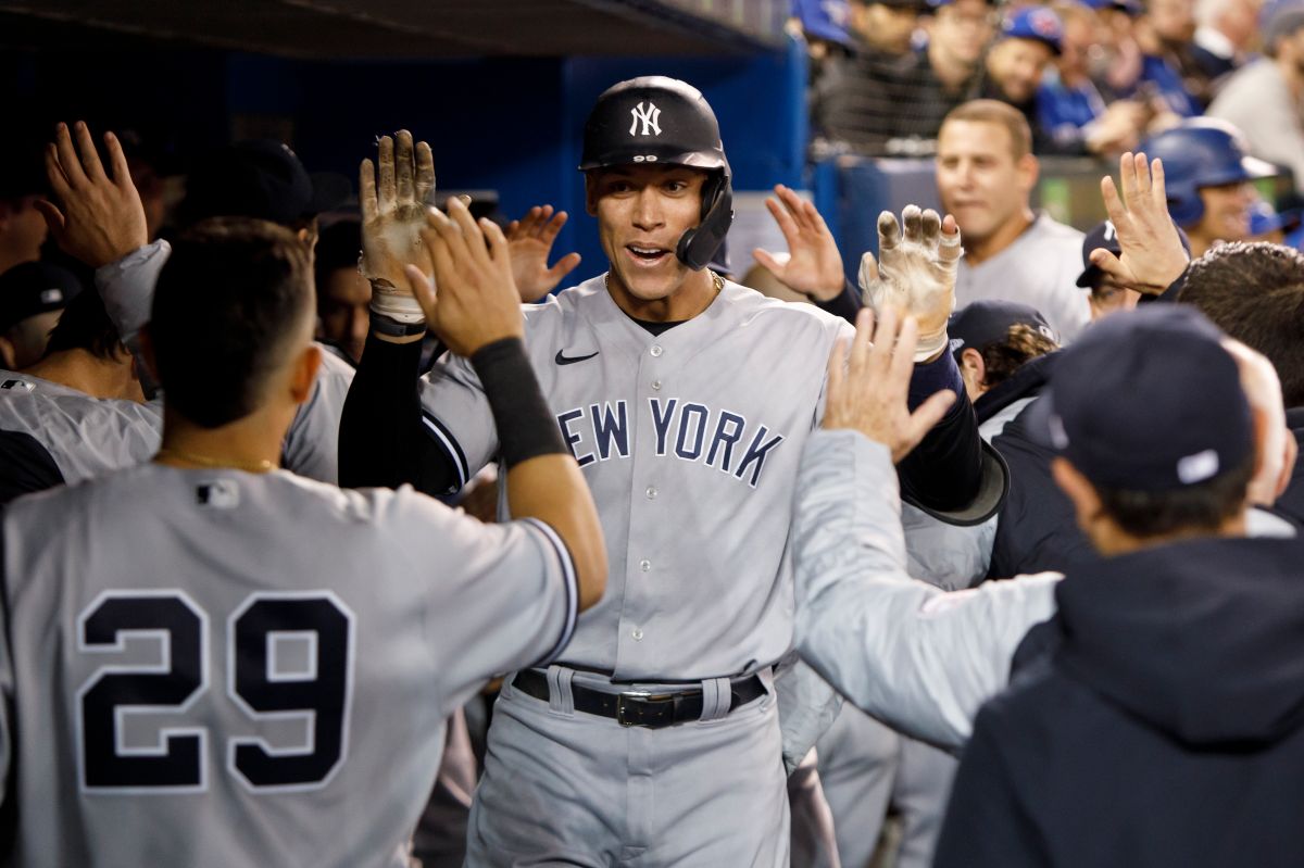 Video: Yankees hit home runs to Blue Jays in Toronto