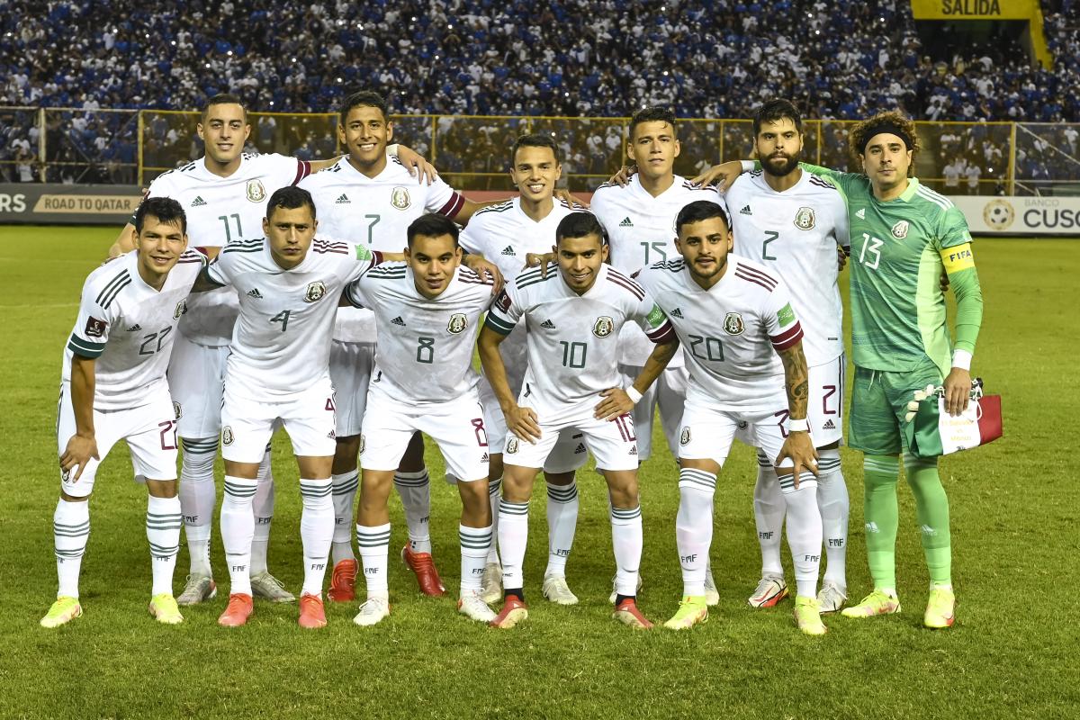 Impactante: revelan el nuevo uniforme y escudo que usaría México en el Mundial de Qatar 2022 - El Diario NY Impactante: revelan el nuevo uniforme y escudo que usaría México en el Mundial de Qatar 2022 - El Diario NY