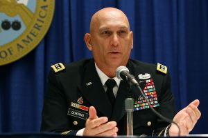 General de las Fuerzas Armadas que lideró al país en la guerra de Irak murió de cáncer a los 67 años