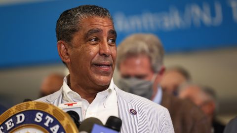 Adriano Espaillat