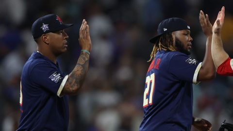 Salvador Perez y Vladimir Guerrero Jr.