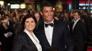 Cristiano Ronaldo junto a su madre Dolores Aveiro.