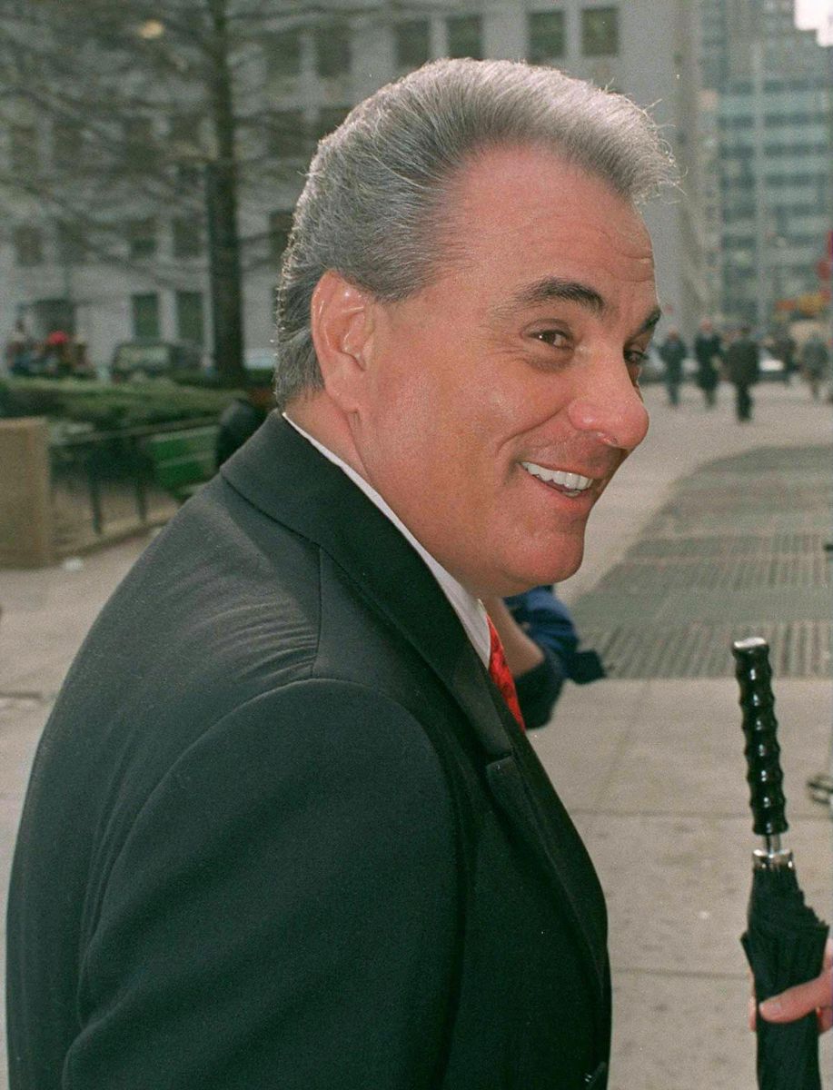 Gambino family boss who refused to betray John Gotti dies in Massachusetts jail listening to his daughter sing songs by Frank Sinatra