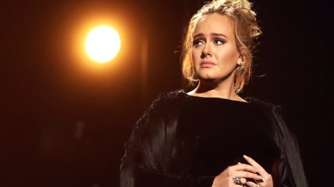 VIDEO: Así luce la hermosa casa de Adele en Beverly Hills, California