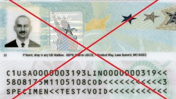 USCIS negó la 'green card' a un exagente de migración que desconocía que no era estadounidense.