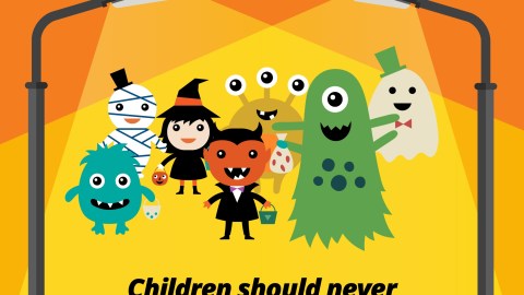 Un anuncio de prevención para un Halloween seguro, realizado por ACS y la American Red Cross.