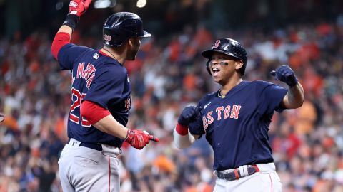 Latinos hacen historia con los Red Sox