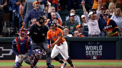 Mr. Octubre Altuve lo volvió a hacer para darle vida a Houston Astros.