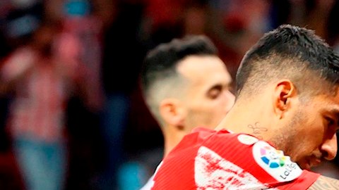 Suárez marcó y asistió frente a sus antiguos compañeros.