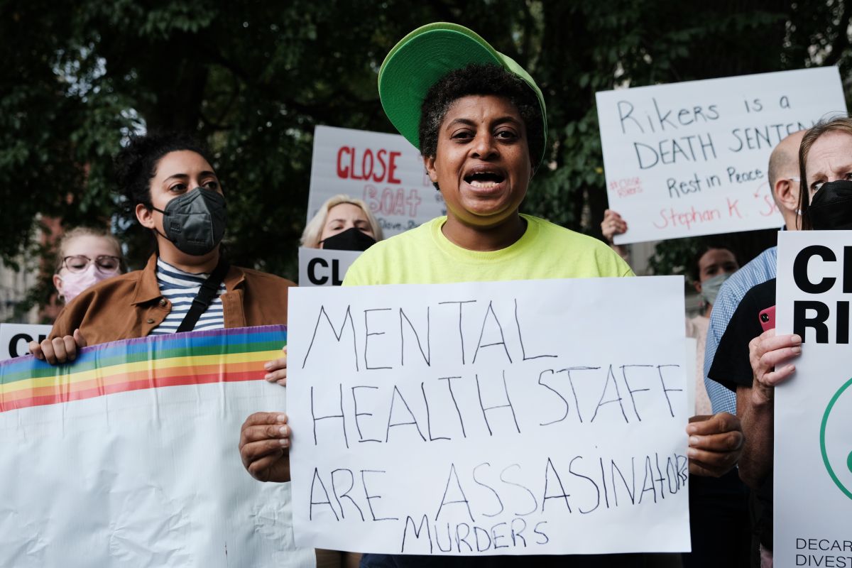 En las protestas por las muertes en las cárceles se han criticado los serios problemas en la atención de la salud mental de los detenidos. 