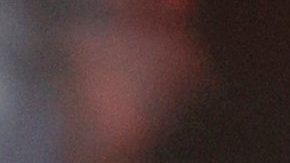 Ricky Martin se pellizca la cara y demuestra que "No" está operado.