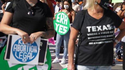 Mujeres reclaman aborto legal y seguro