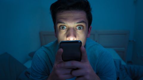 Adicción teléfono celular