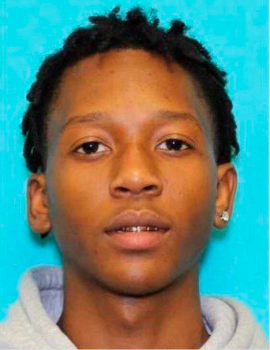 Timothy George Simpkins, de 18 años, es el sospechoso del tiroteo reportado este miércoles en una escuela en Arlington, Texas.
