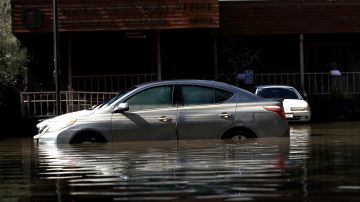 Alertan que río atmosférico de nivel 5 provocaría inundaciones en California