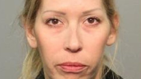 Madre acusada de abuso sexual