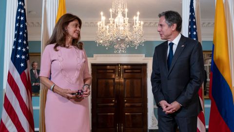 Vicepresidente de Colombia junto al secretario de Estado de EE.UU. en anteriores encuentros