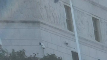 Las calles de la Gran Manzana contradicen la versión de las autoridades:  residentes acusan fallas del servicio de recolección de basura.