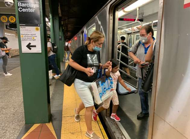 'Choque de trenes' por aumento de tarifas del Subway de Nueva York para el 2022