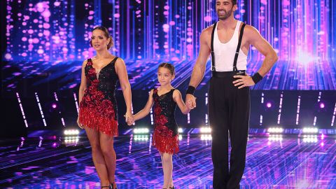 Adamari López, Toni Costa y Alaïa en 'Así Se Baila'