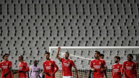 Benfica goleó a un Belenenses con covid-19