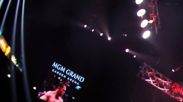 Canelo Alvarez v Caleb Plant