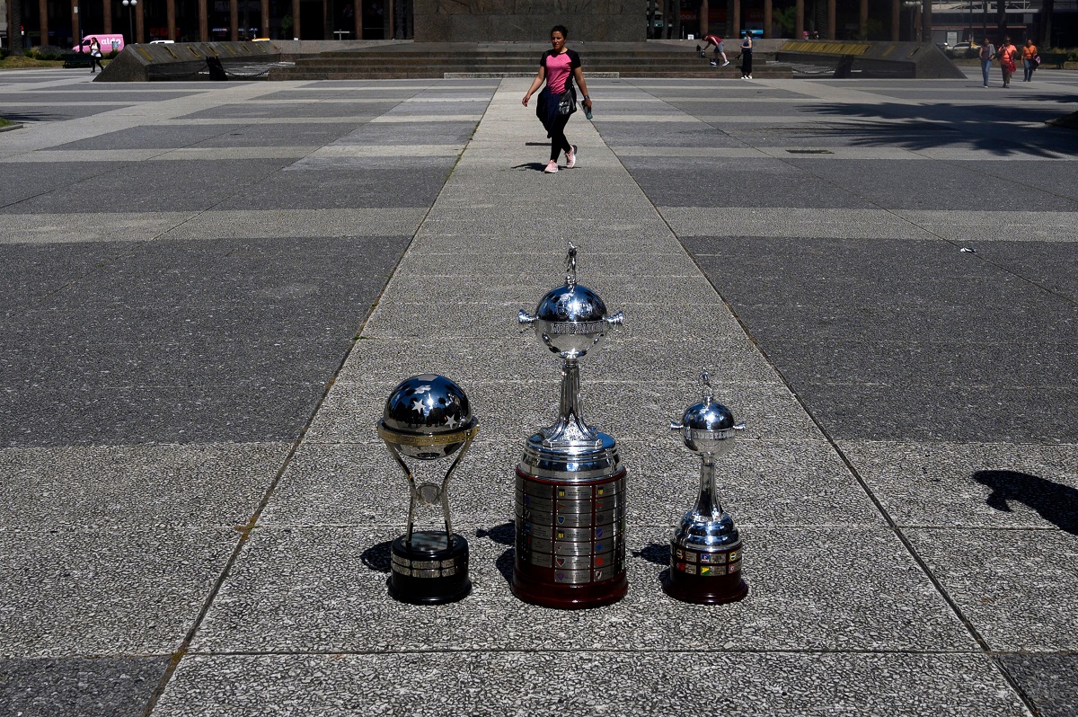 En Montevideo se defines los campeones de las Copa Libertadores y Sudamericana.