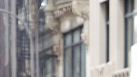 La gobernadora Kathy Hochul desfiló el "Día de los Veteranos" al frente de la Policía Estatal de NY.
