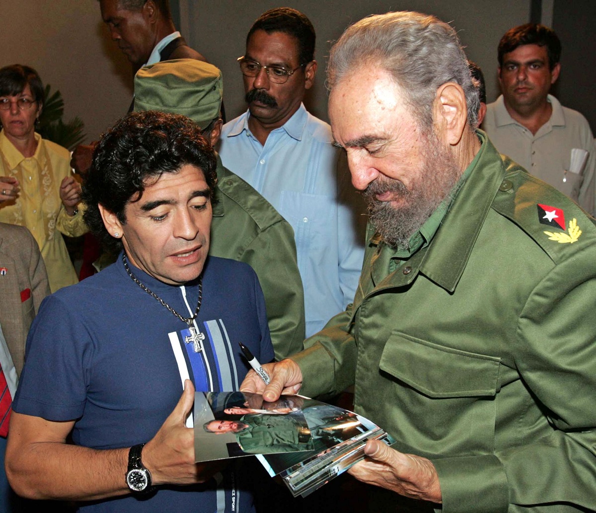 Maradona y Castro en un encuentro que sostuvieron en 2005.