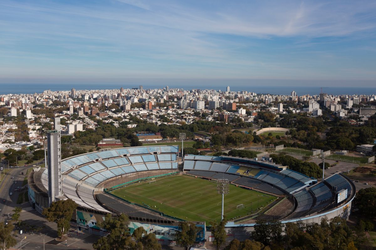 Vista general del Estadio Centenario el 14 de mayo de 2021 en Montevideo, Uruguay.