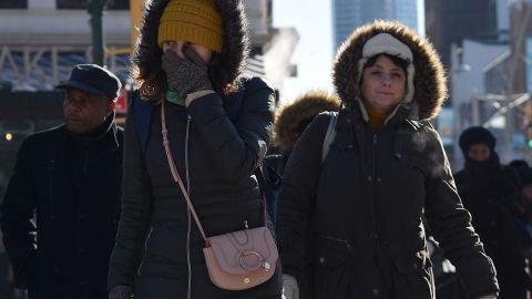 El frío llega a Nueva York a partir del miércoles; habrá nevadas leves en algunas zonas