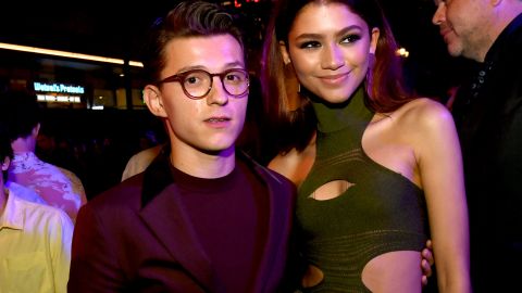 Tom Holland junto a la actriz Zendaya.