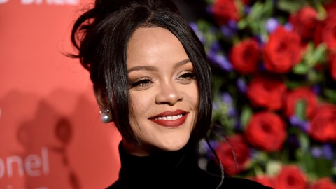 Barbados ahora es una república y declaró a Rihanna como heroína nacional