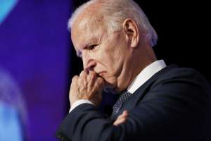 Ómicron: Joe Biden se reúne con Fauci por la variante de covid-19
