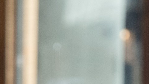 Los restaurantes suelen contratar a extranjeros de manera temporal durante los periodos vacacionales.