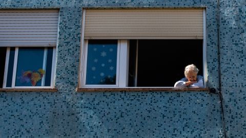 españa ventana mujer